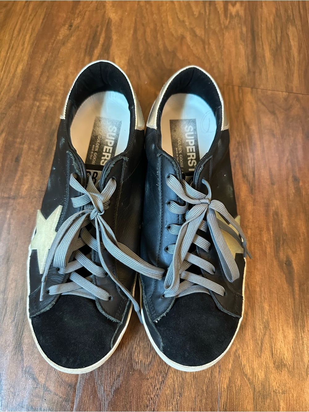 Black & Gray Star Accent women’s Casual Sneakers